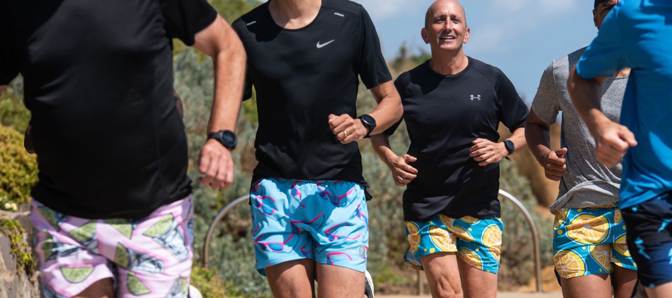 Mens running shorts hot sale with liner and pockets